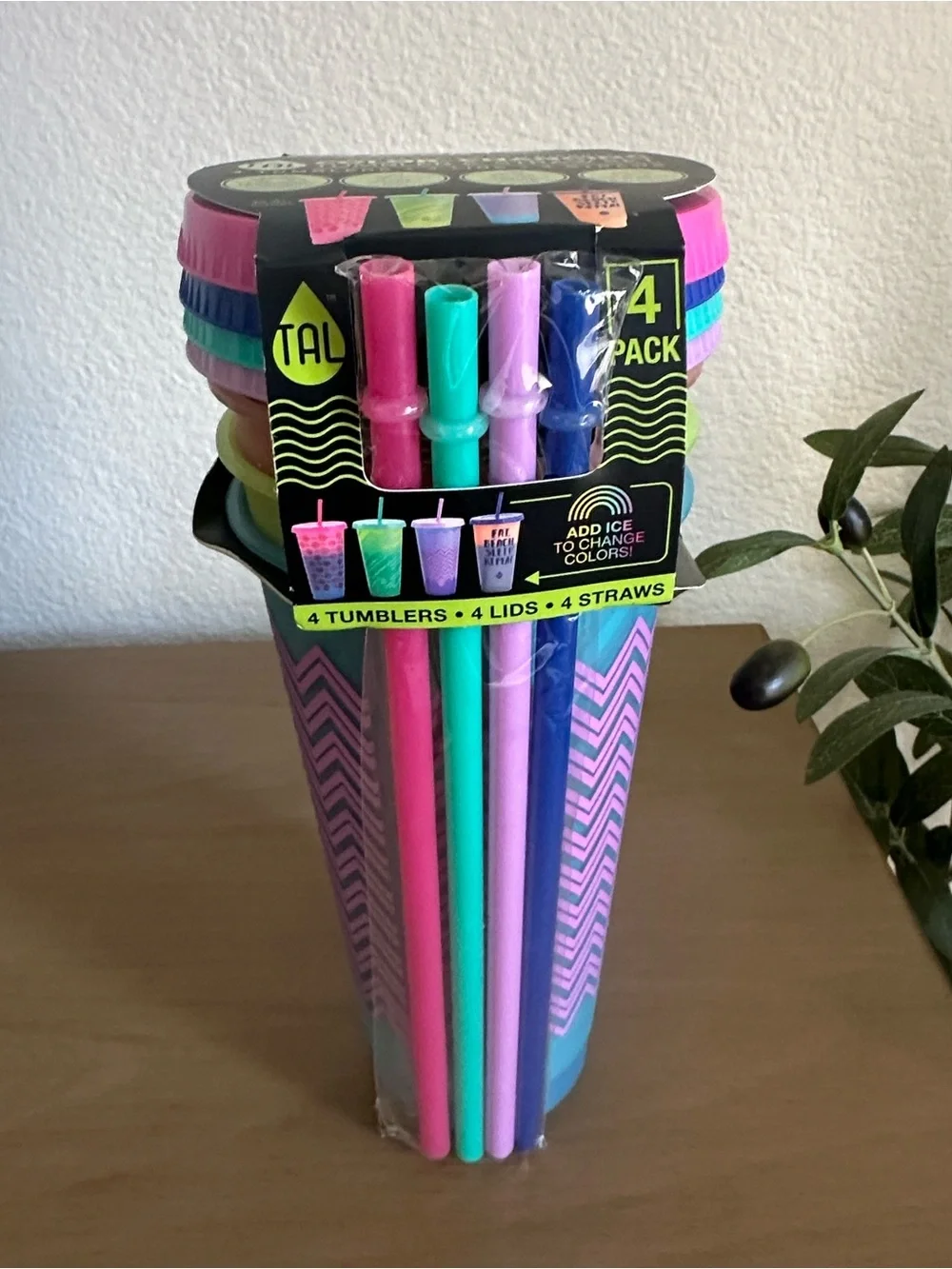Tal Color Changing Reusable Tumblers & Straws Set 4 Pack Cold Cups Lids